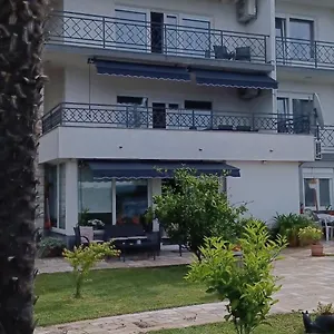 https://helen-apartments.primorje-gorskikotar.com